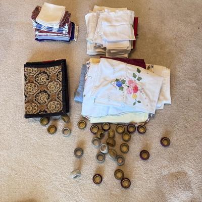 Several Table Linens, Napkins, Placemats, and More (SR-DZ)