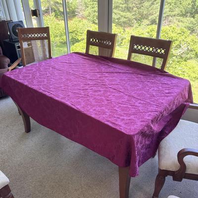 Several Table Linens, Napkins, Placemats, and More (SR-DZ)