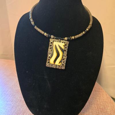 Pretty Zebra Stripe Look Necklace