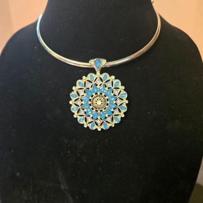Beautiful Silver & Blue Necklace