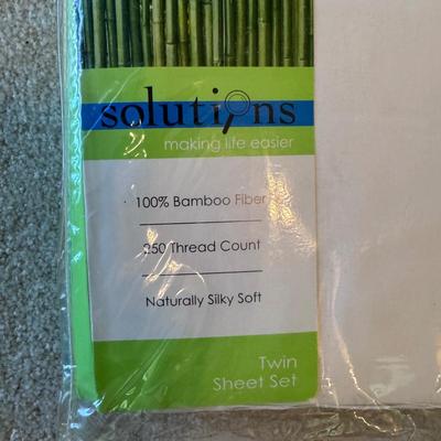NIB Twin Sheets and Skirts by Martha Stewart and More… (PB-DZ)