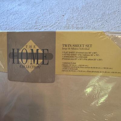 NIB Twin Sheets and Skirts by Martha Stewart and More… (PB-DZ)