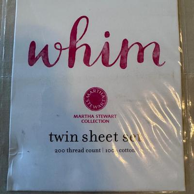 NIB Twin Sheets and Skirts by Martha Stewart and More… (PB-DZ)