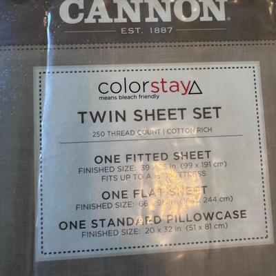 NIB Twin Sheets and Skirts by Martha Stewart and More… (PB-DZ)