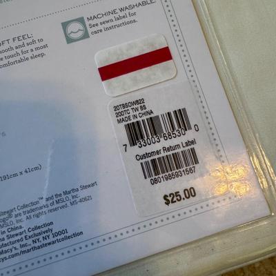 NIB Twin Sheets and Skirts by Martha Stewart and More… (PB-DZ)