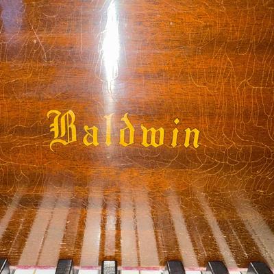 Baldwin grand piano M