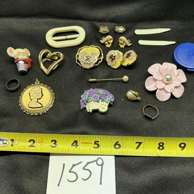 Jewelry Lot