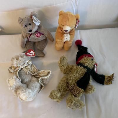 Over Thirty Collector’s Beanie Babies and More (PB-DZ)