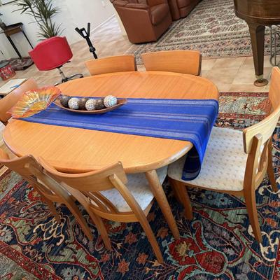 Kitchen table