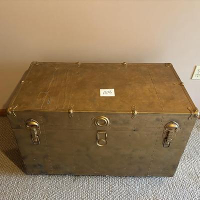 Trunk on Wheels