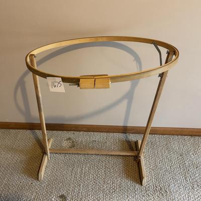 Wooden Oval Quilting Hoop with Stand