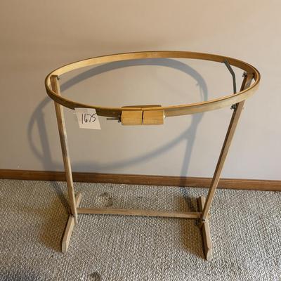 Wooden Oval Quilting Hoop with Stand