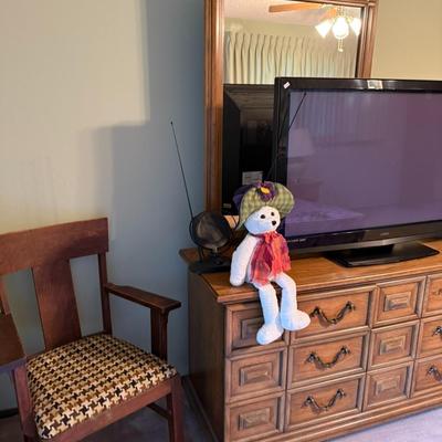 Plasma TV and Bedroom Set