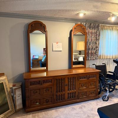 King size bedroom set, frames