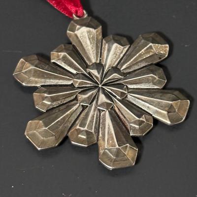 LOT 407: Gorham Snowflake Ornament