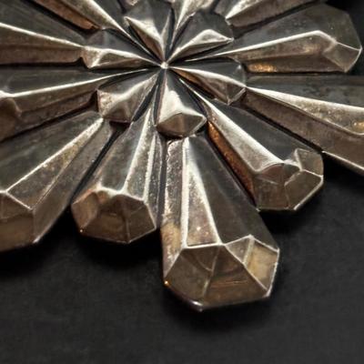 LOT 407: Gorham Snowflake Ornament