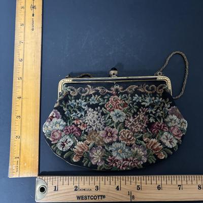 LOT 411: Vintage Ladies Purses: Draw String Beaded, Floral Petit Point Embroidery & Rhinestone/Sequence Evening