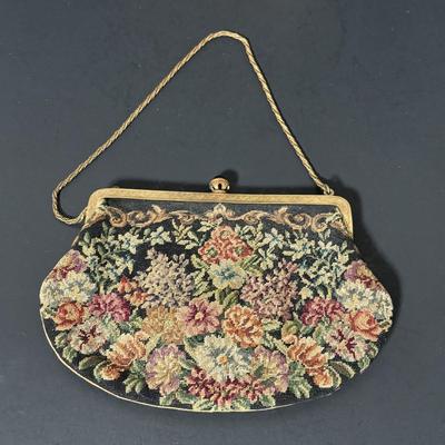 LOT 411: Vintage Ladies Purses: Draw String Beaded, Floral Petit Point Embroidery & Rhinestone/Sequence Evening