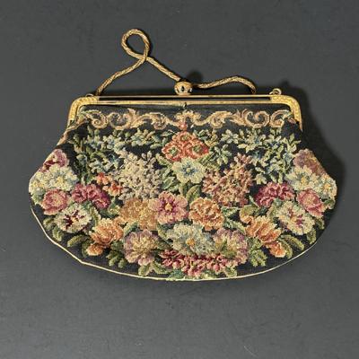 LOT 411: Vintage Ladies Purses: Draw String Beaded, Floral Petit Point Embroidery & Rhinestone/Sequence Evening