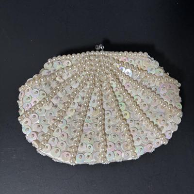 LOT 412: Vintage Evening Handbags