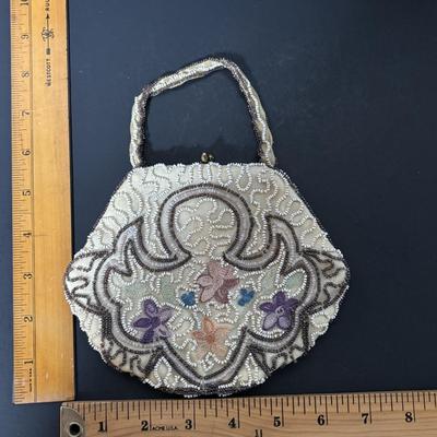 LOT 413: Art Deco Whiting & Davis Mesh Handbag & Beaded Handbag