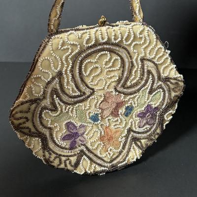 LOT 413: Art Deco Whiting & Davis Mesh Handbag & Beaded Handbag