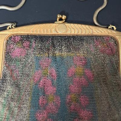 LOT 413: Art Deco Whiting & Davis Mesh Handbag & Beaded Handbag