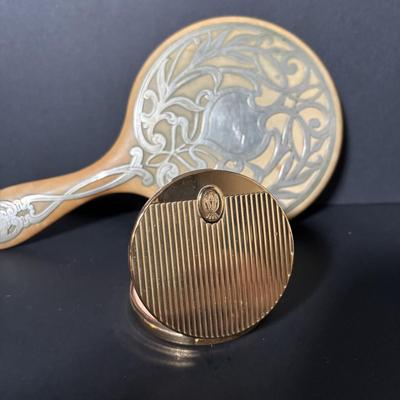 LOT 414: Vintage Art Nouveau Hand Mirror, Black Glass Atomizer w/Swans & Compact