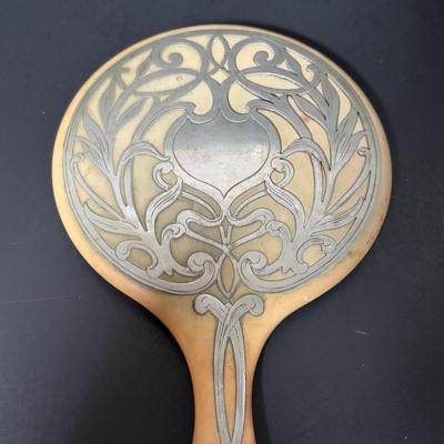 LOT 414: Vintage Art Nouveau Hand Mirror, Black Glass Atomizer w/Swans & Compact