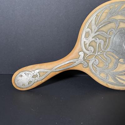 LOT 414: Vintage Art Nouveau Hand Mirror, Black Glass Atomizer w/Swans & Compact