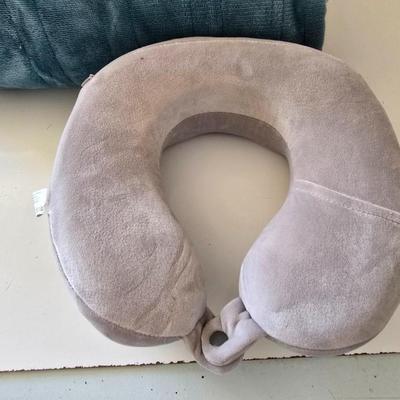 Comfort & Relaxation Lot – Heated Blanket, Travel Pillow & Massage Balls