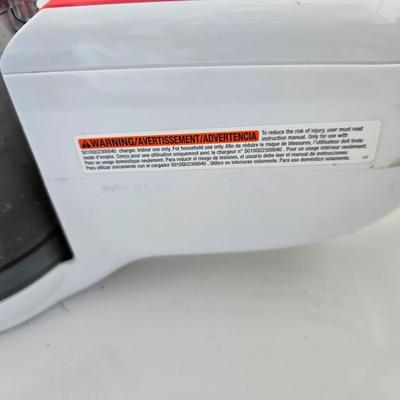 BLACK+DECKER Cordless Hand Vac – BDH2000PL With all mount charger