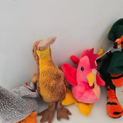 Lot of 7 Stuffed Animals – TY Beanie Baby & Character Plushes
