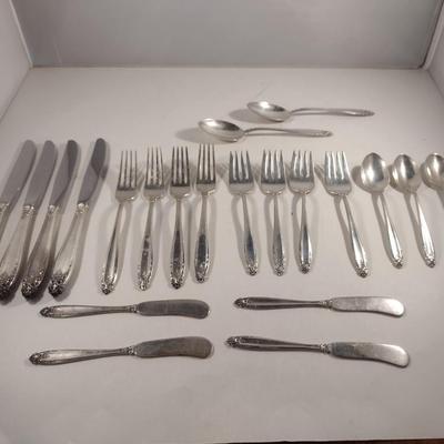 International Sterling Silver Flatware- Possibly Prelude Pattern- Approx Total Weight 648 Grams