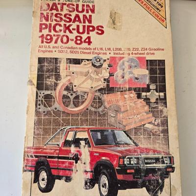 Lot of 5 Vintage Auto Repair Manuals – Chilton’s & Haynes (1970s–1990s)