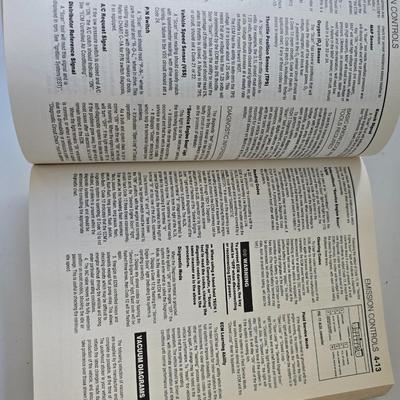 Lot of 5 Vintage Auto Repair Manuals – Chilton’s & Haynes (1970s–1990s)