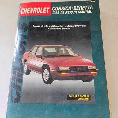 Lot of 5 Vintage Auto Repair Manuals – Chilton’s & Haynes (1970s–1990s)
