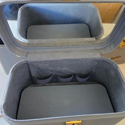 Vintage Starline Blue Luggage Set – Hard-Sided Suitcase & Train Case