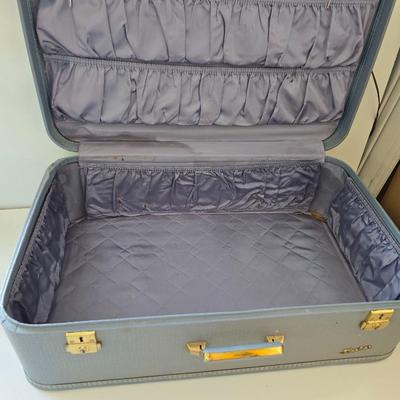 Vintage Starline Blue Luggage Set – Hard-Sided Suitcase & Train Case