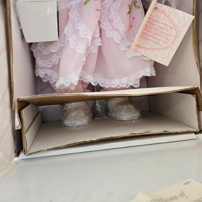Hamilton Collection Porcelain Doll – NIB with COA (Publishers Clearing House)