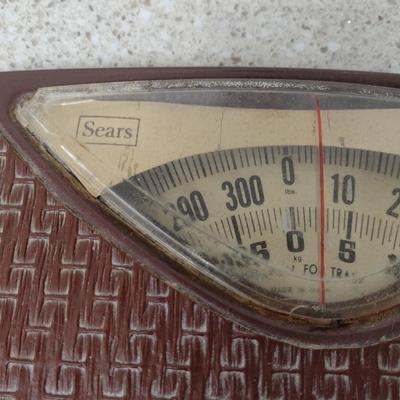 Vintage Sears Family Scale