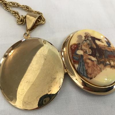 Vintage Fragonard 1930 Whimsical Courting Pendant Locket and chain