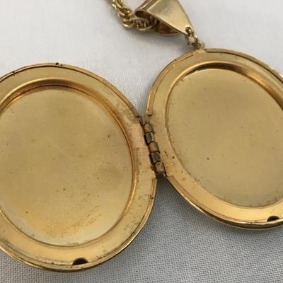 Vintage Fragonard 1930 Whimsical Courting Pendant Locket and chain