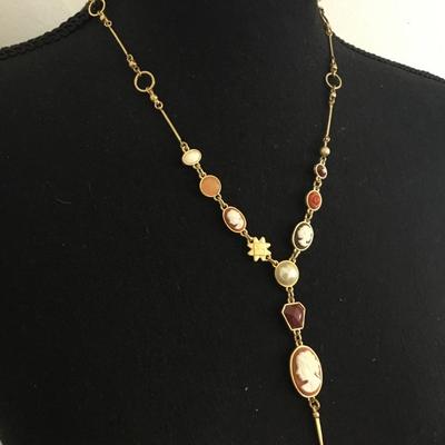Designer Cabi Beautiful cameo necklace