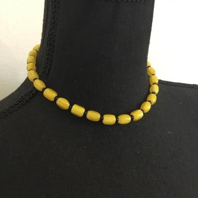 Cool yellow and black glass beaded choker, necklace, vintage