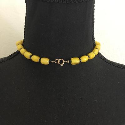 Cool yellow and black glass beaded choker, necklace, vintage