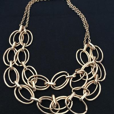 Pretty Gold, toned, oval statement necklace