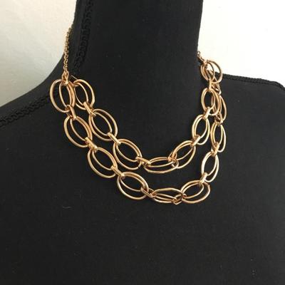 Pretty Gold, toned, oval statement necklace