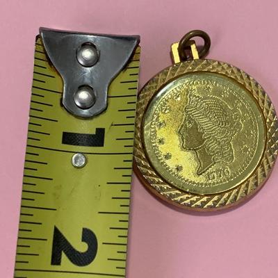1176 Commemorative Coin / Pendant