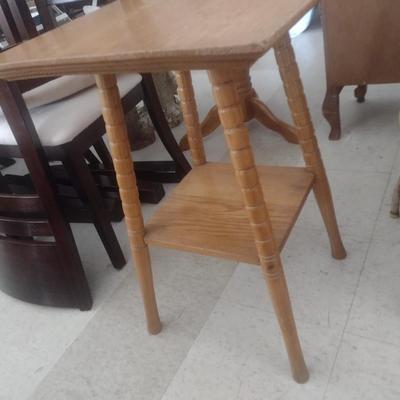Vintage Oak Solid Wood Lamp Table